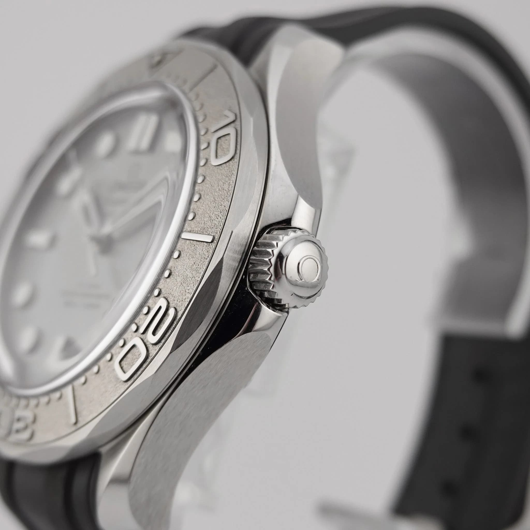 Omega Seamaster Diver 300M – Ref. 210.32.42.20.06.002, Neu – Bild 2/10