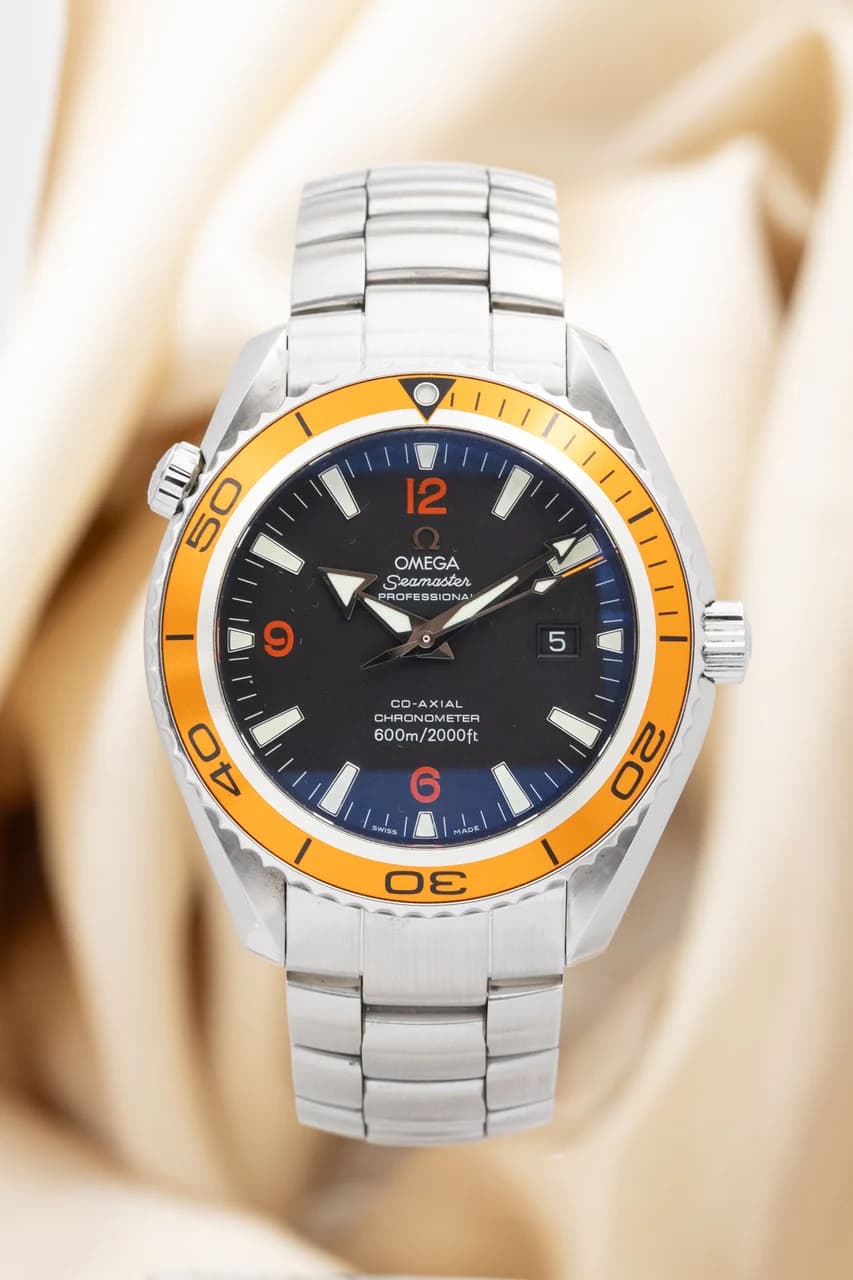 Omega Seamaster Planet Ocean – Ref. 23230422101002, Sehr gut