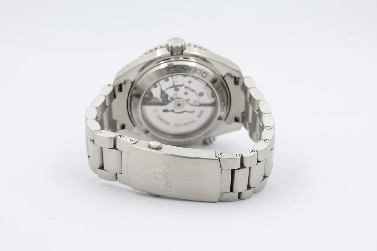Omega Seamaster Planet Ocean – Ref. 23230422101002, Sehr gut – 9/10