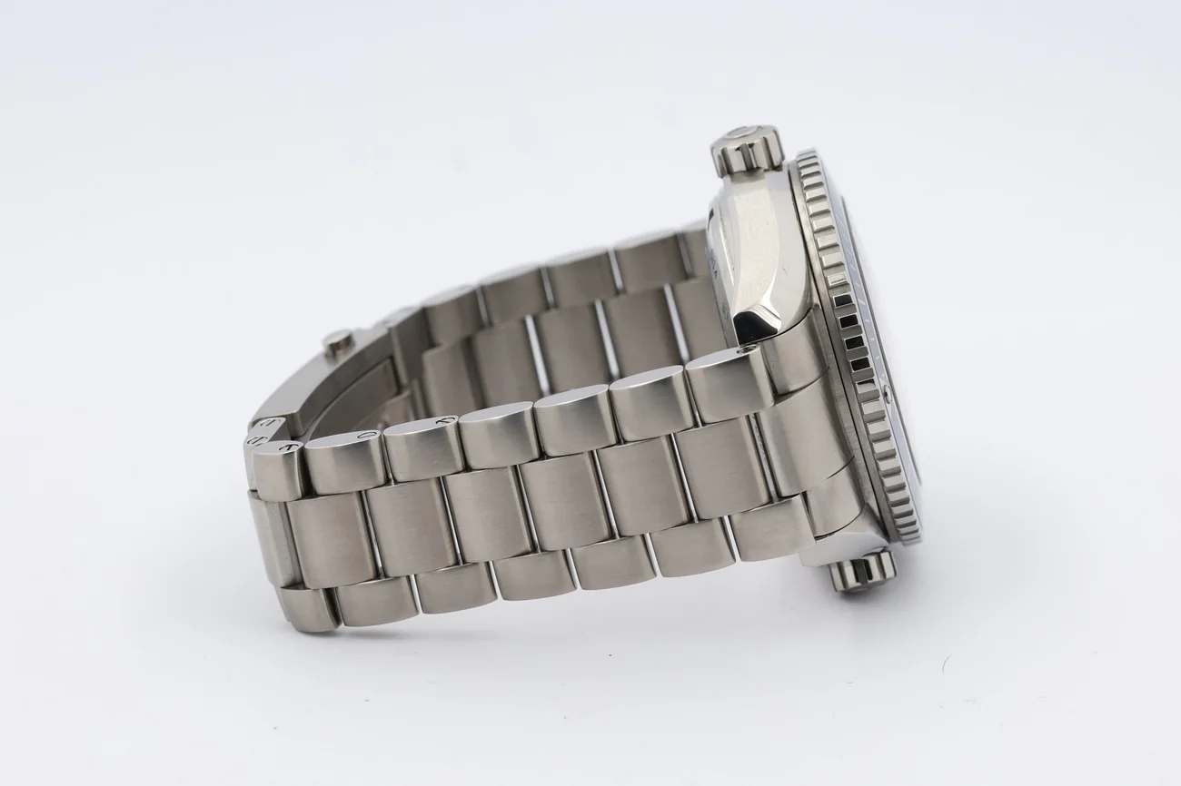 Omega Seamaster Planet Ocean – Ref. 23290462103001, very good – 5/10
