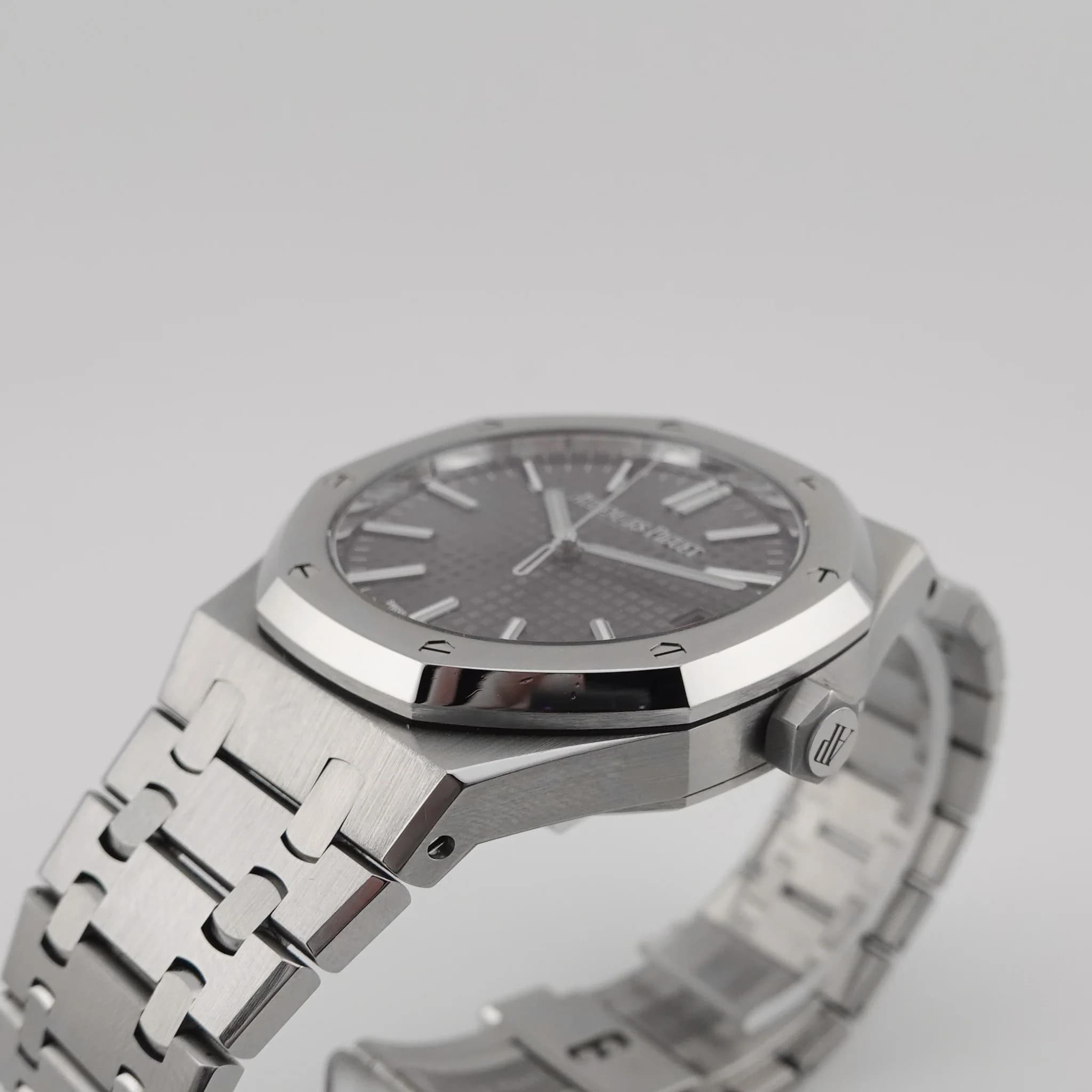 Audemars Piguet Royal Oak – Ref. 15510ST.OO.1320ST.10, good – Image 2/6