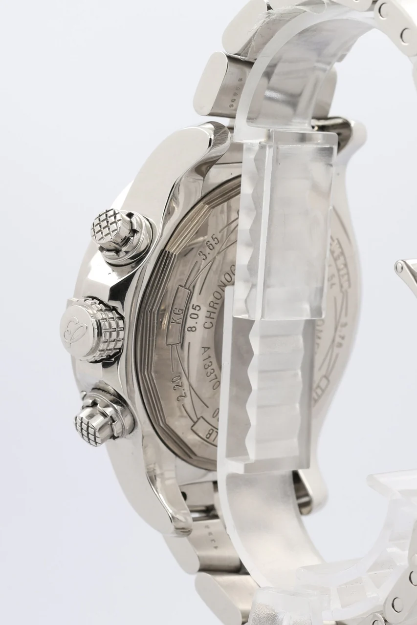 Breitling Avenger – Ref. A13380, very good – 2/10