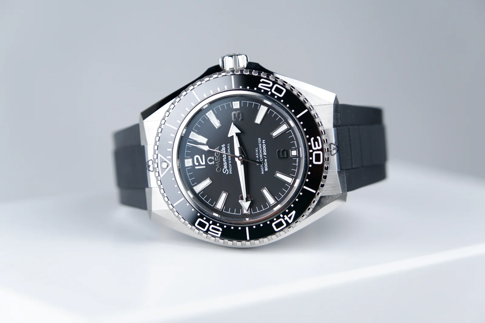 Omega Seamaster Planet Ocean – Ref. 217.32.42.21.01.001, Neu – 1/3