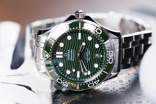 Omega Seamaster – Ref. 210.30.42.20.10.001, Wie neu – 2/2