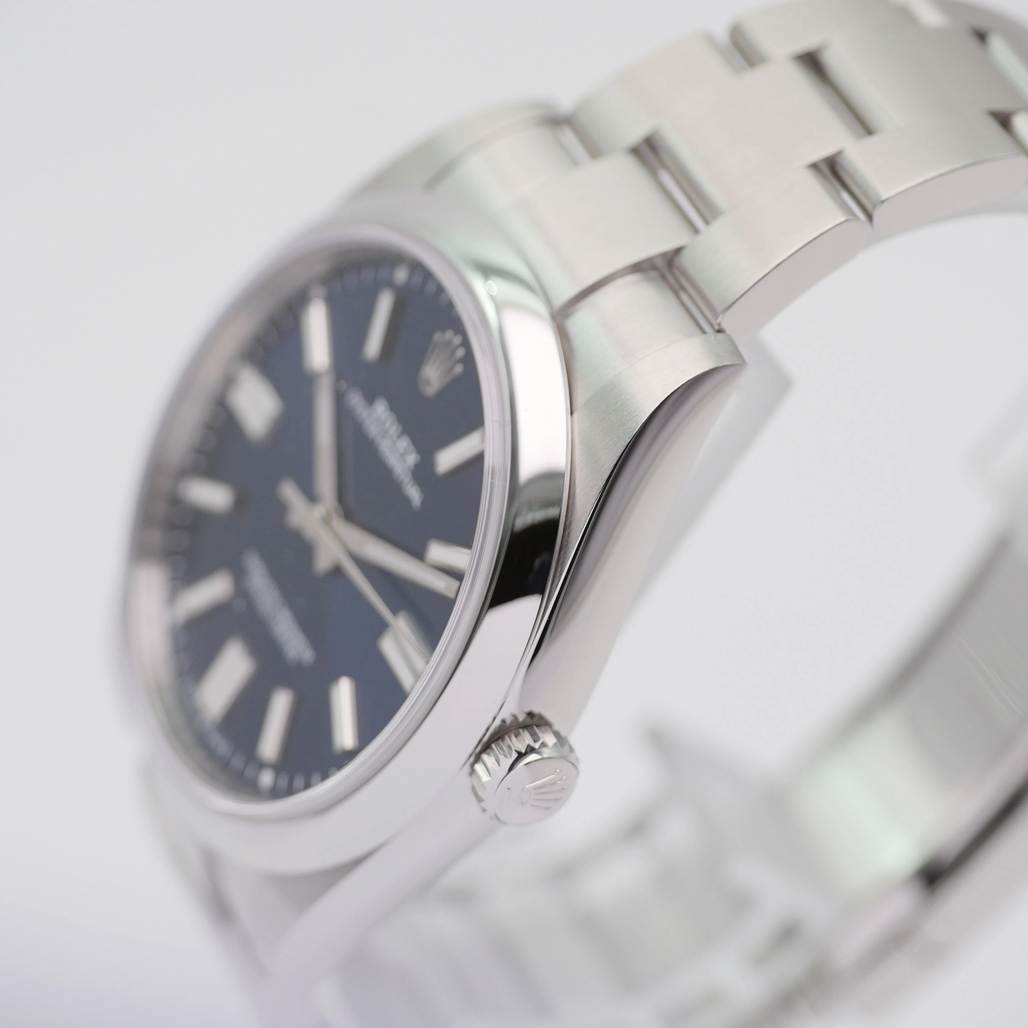 Rolex Oyster Perpetual – Ref. 124300, New – 5/10