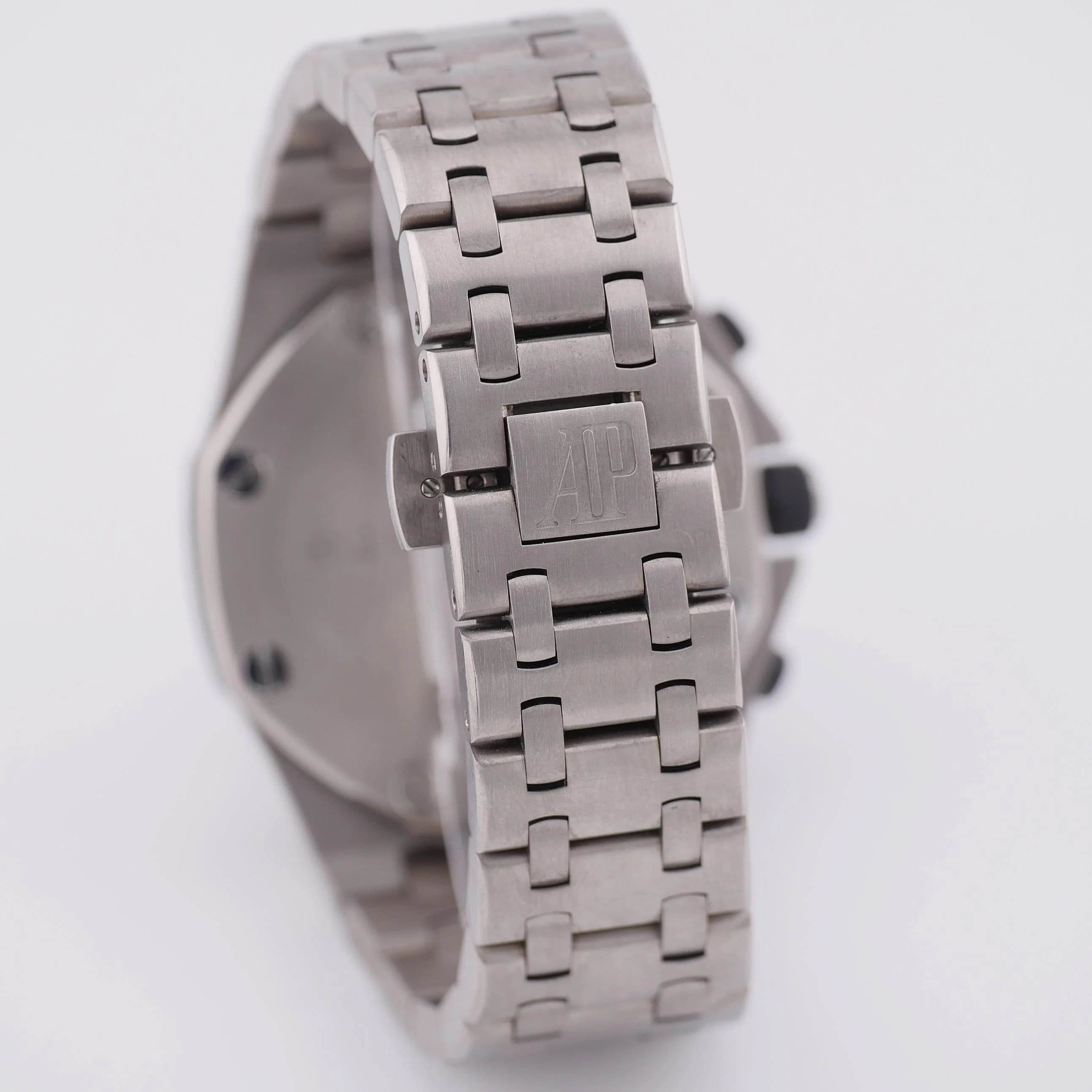 Audemars Piguet Royal Oak Offshore Chronograph – Ref. 26170TI.OO.1000TI.01, Sehr gut – Bild 2/9