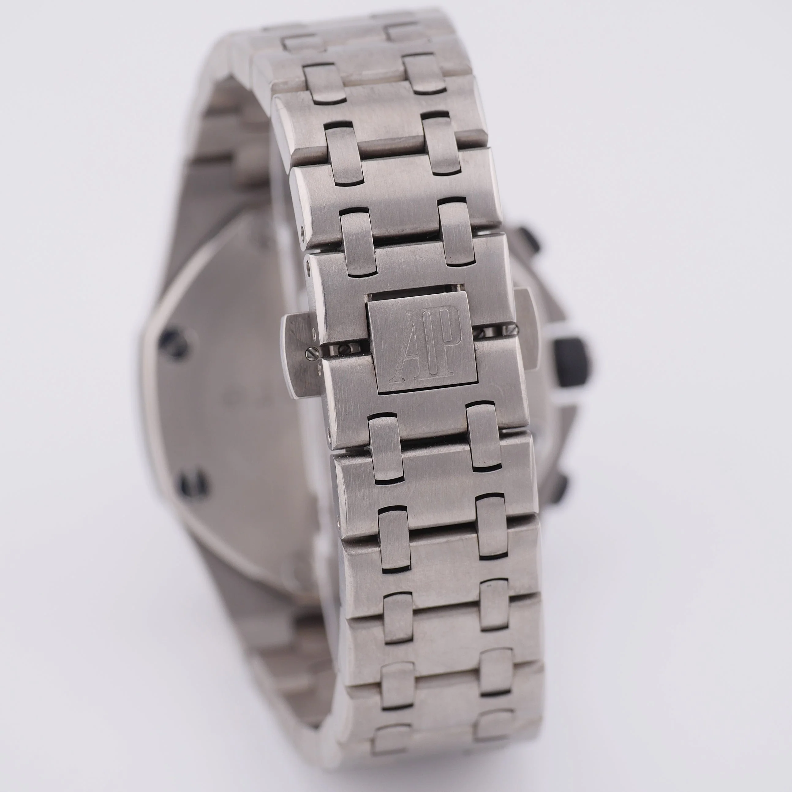 Audemars Piguet Royal Oak Offshore Chronograph – Ref. 26170TI.OO.1000TI.01, Sehr gut – 7/9