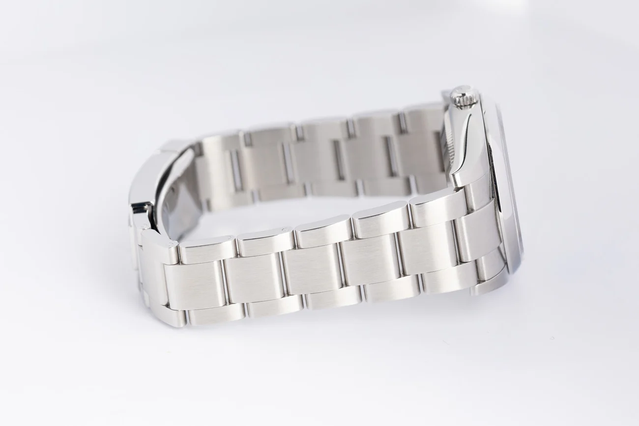 Rolex Oyster Perpetual – Ref. 114200, Sehr gut – 6/10
