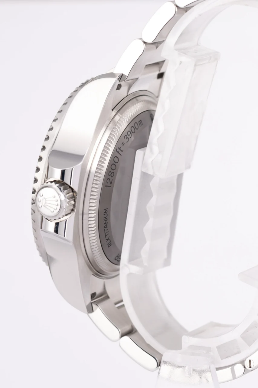 Rolex Sea-Dweller – Ref. 136660, Sehr gut – 2/10