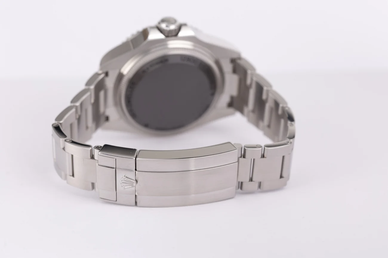 Rolex Sea-Dweller – Ref. 136660, Sehr gut – 10/10