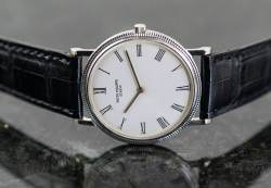 Patek Philippe Calatrava – Ref. 3520/00D, Sehr gut – 3/19