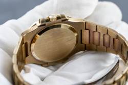 Patek Philippe Nautilus – Ref. 3800/3J, Sehr gut – 10/14