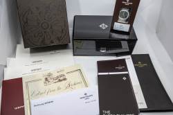 Patek Philippe Nautilus – Ref. 5713/1G-001, Gebraucht – 8/20