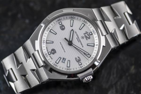 Vacheron Constantin Overseas – Ref. 47040/B01A-9093, Sehr gut – 1/15
