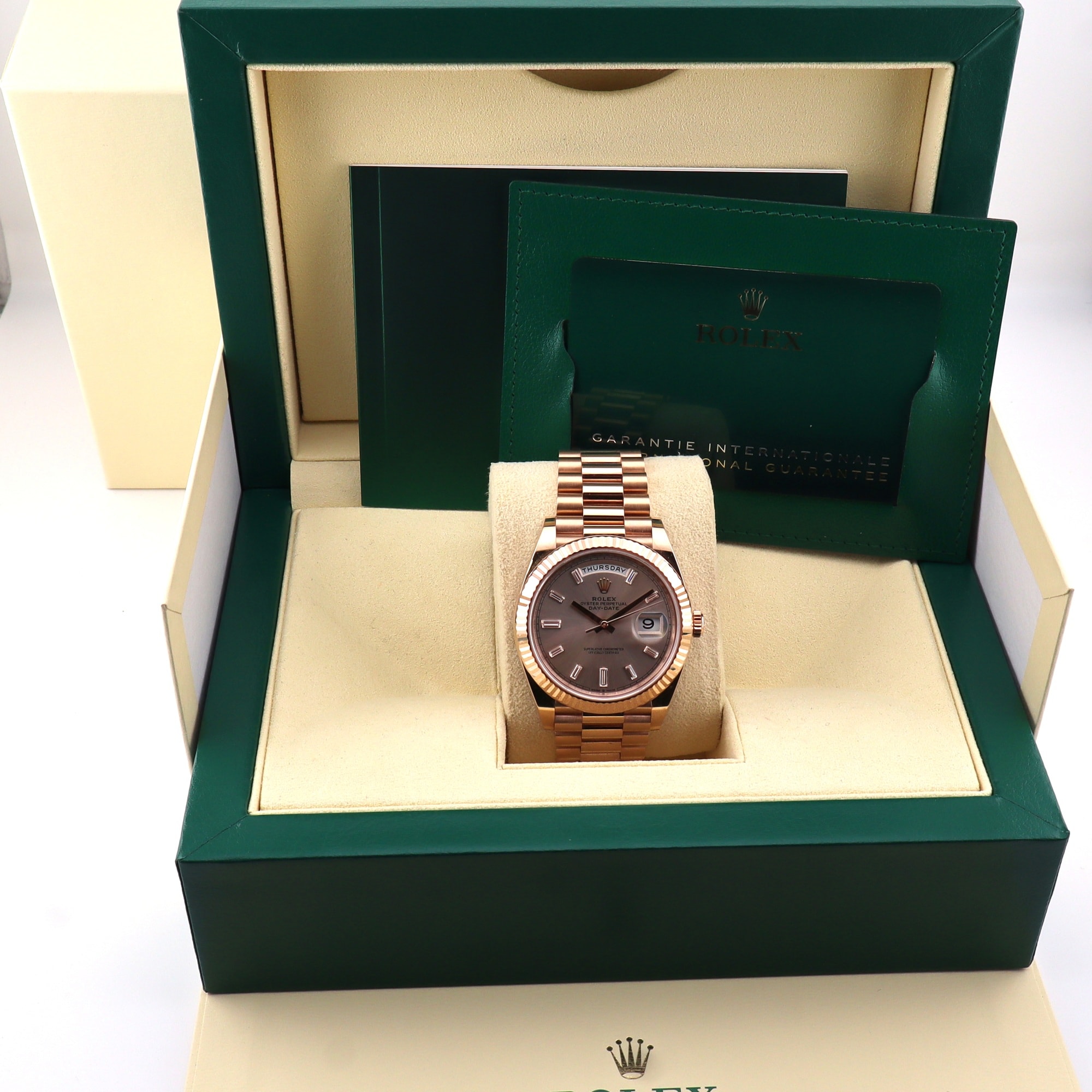 Rolex Day-Date 40 – Ref. 228235, Sehr gut – 4/6