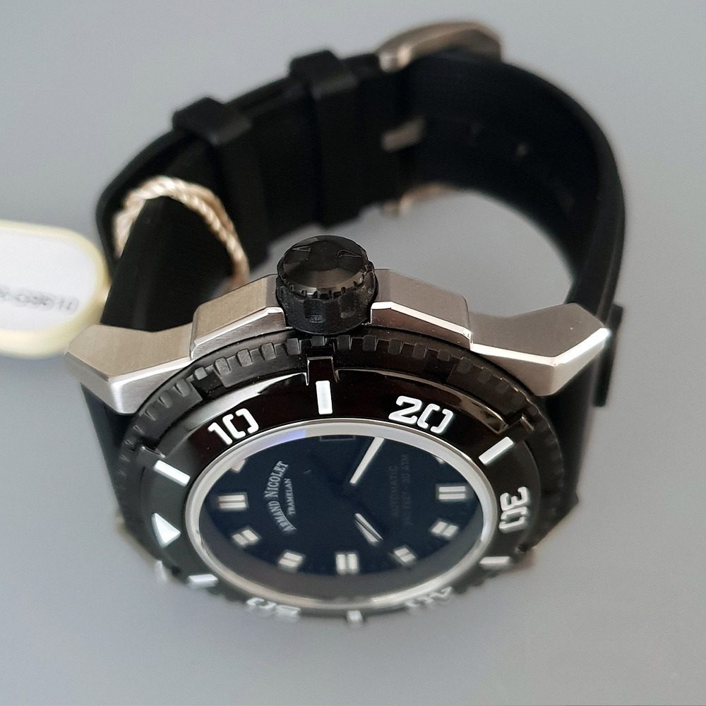 Armand Nicolet M02 – Ref. A460ANN-NR-G9610, Gut – 6/16