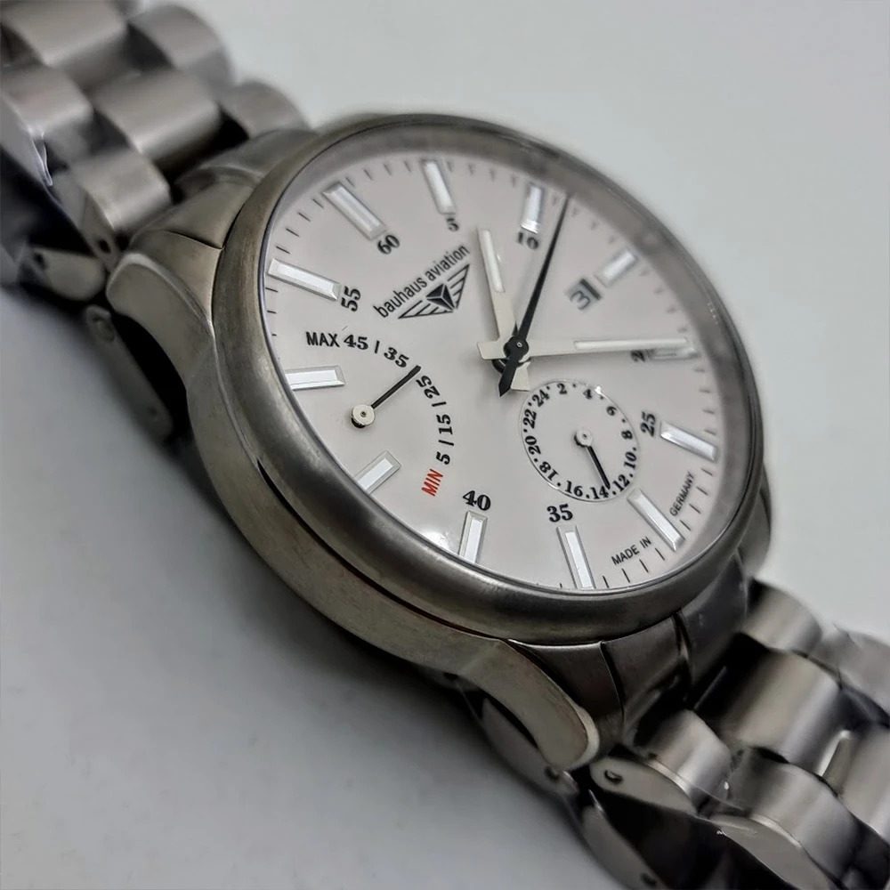 Bauhaus Aviation Titanium Power Reserve – Ref. 2860M-5, Gut – 11/15