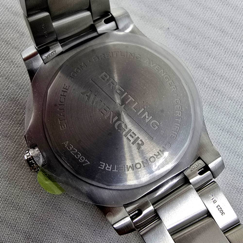 Breitling Avenger – Ref. A32397101B1A1, Gut – 9/15