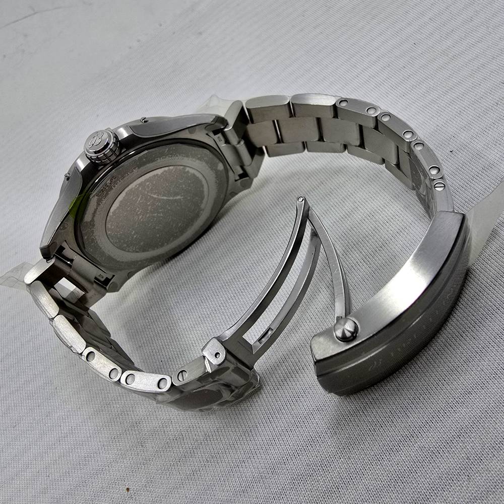 Breitling Avenger – Ref. A32320101B1A1, Gut – 16/16