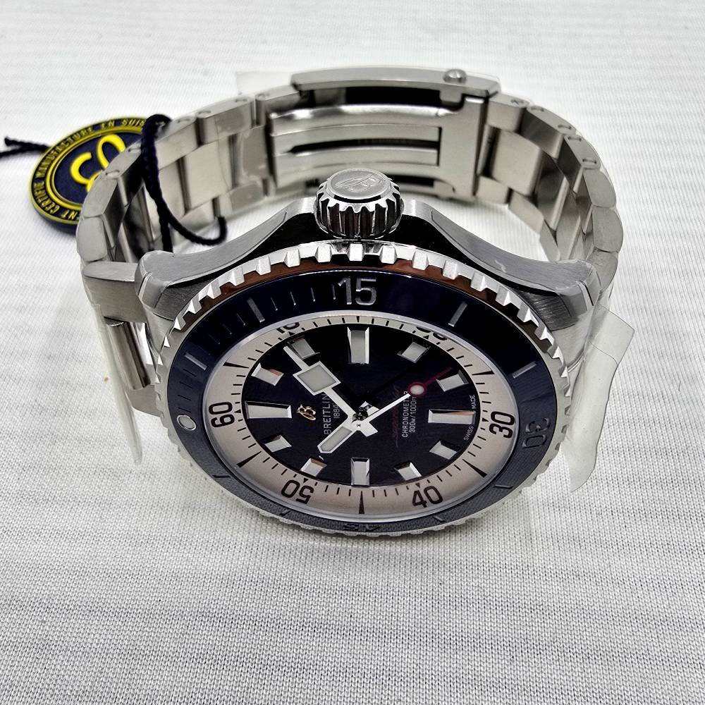 Breitling Superocean – Ref. A173778E71C1A1, Gut – 5/15