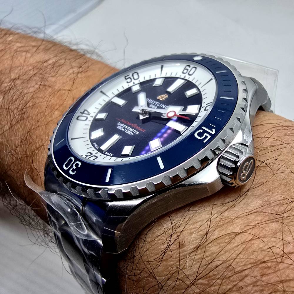 Breitling Superocean – Ref. A173778E71C1A1, Gut – 12/15