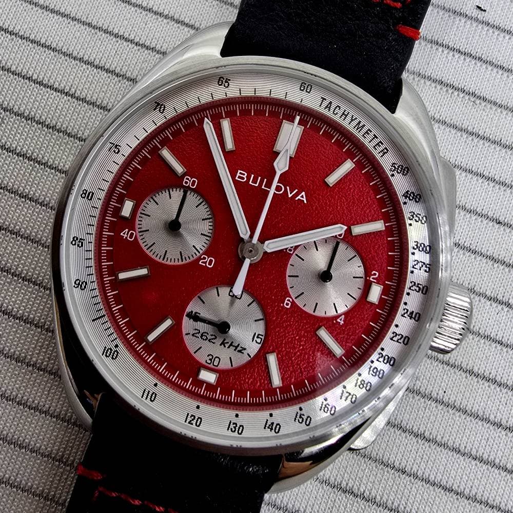 Bulova Lunar Pilot Chronograph Blood Moon – Ref. 96K115, Gut – Bild 1/17