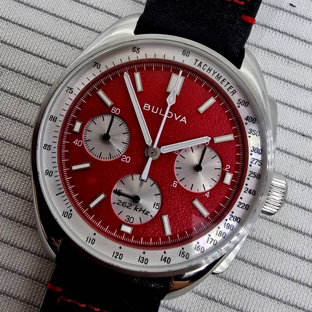 Bulova Lunar Pilot Chronograph Blood Moon – Ref. 96K115, Gut – 1/17