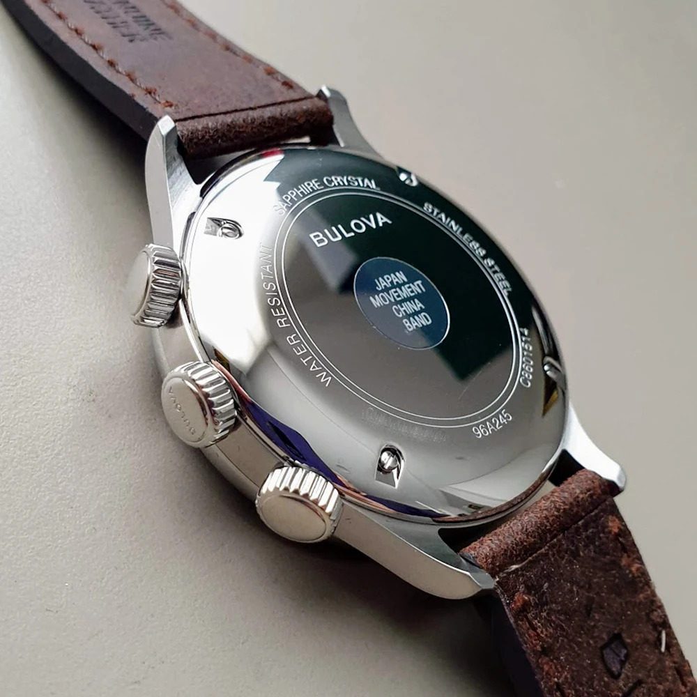 Bulova Pilot A-15 GMT – Ref. 96A245, Gut – 14/14