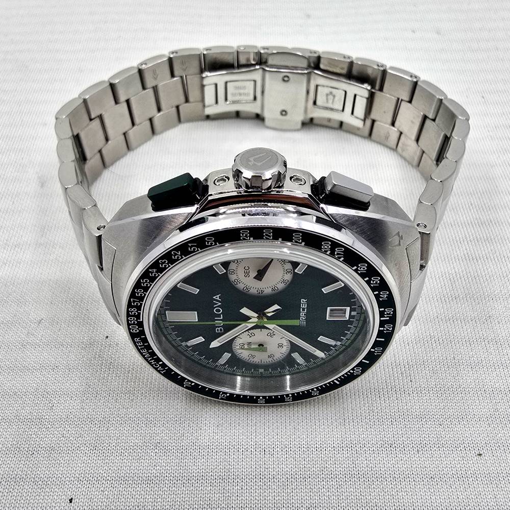 Bulova Racer Chronograph – Ref. 98B468, Gut – 7/17