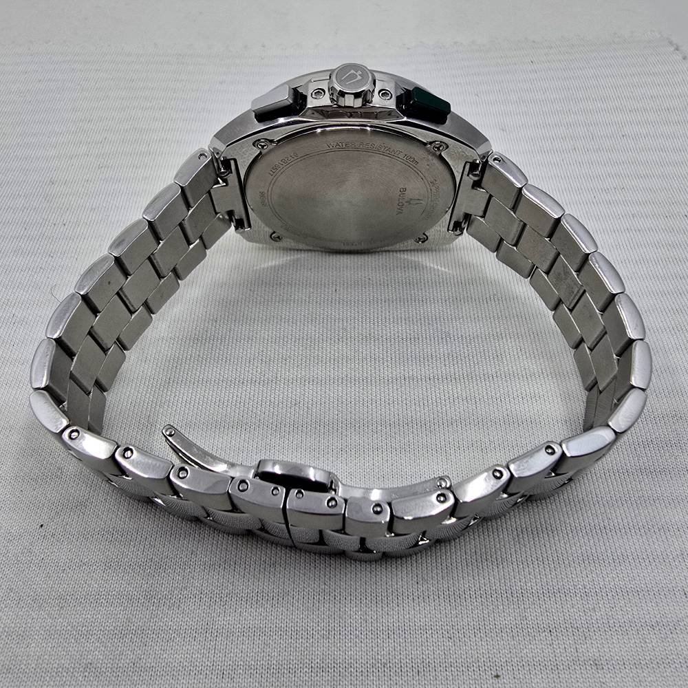 Bulova Racer Chronograph – Ref. 98B468, Gut – 11/17