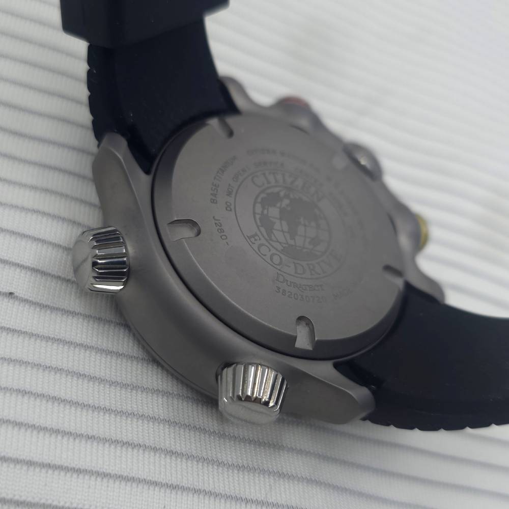 Citizen Eco Drive – Ref. BN4021-02E, Gut – 12/19