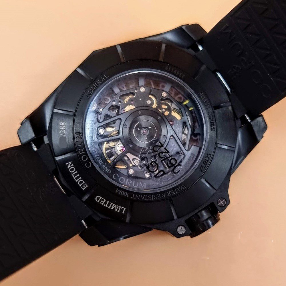Corum Admiral's Cup – Ref. A082/03685 – 082.406.95/F371 NO10, Gut – 16/16
