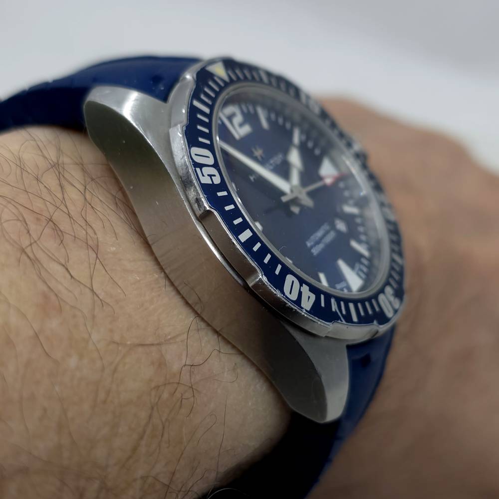 Hamilton Khaki Navy – Ref. H77705345, Gut – 8/18
