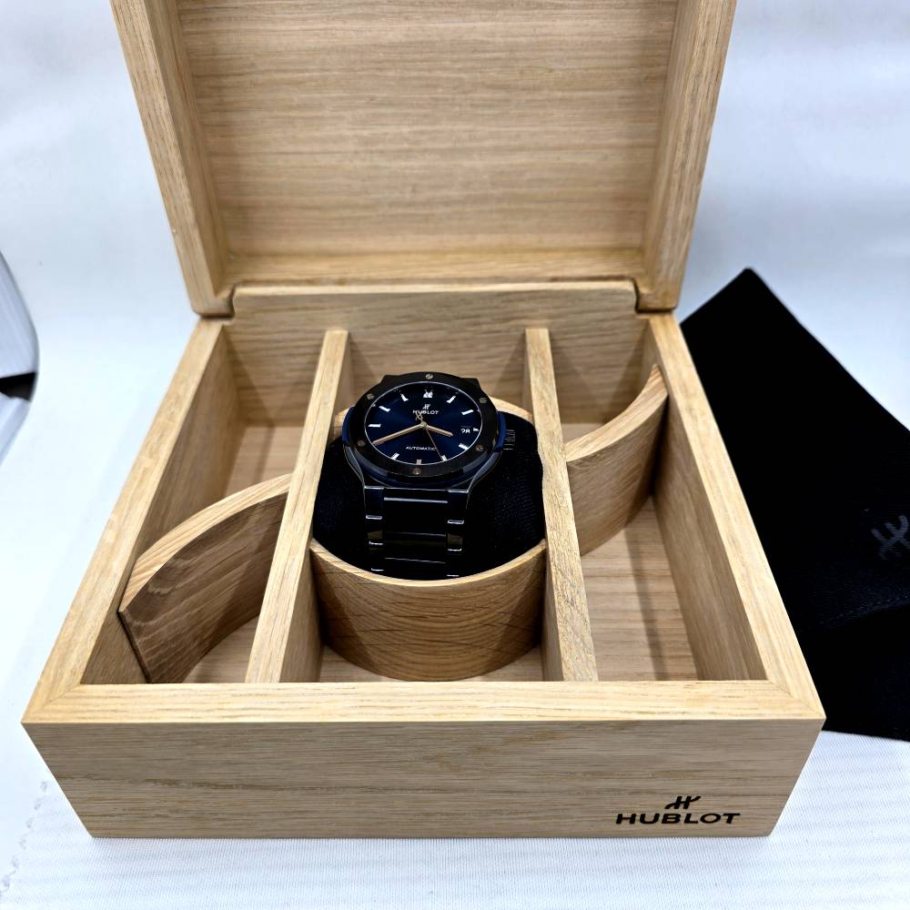 Hublot Classic Fusion – Ref. 510.CM.7170.CM, Neu – 2/18