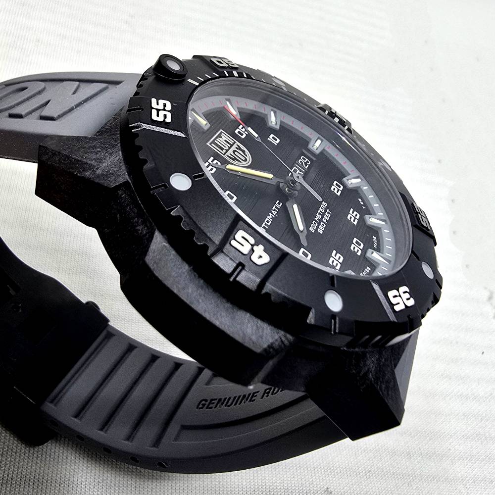 Luminox Master Carbon Seal – Ref. XS.3862, Gut – 11/16