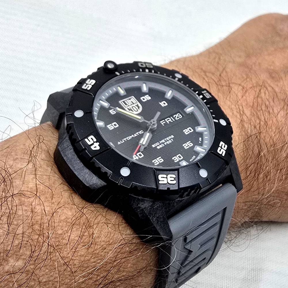 Luminox Master Carbon Seal – Ref. XS.3862, Gut – 14/16