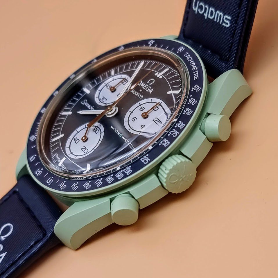 Swatch Moonswatch – Ref. SO33G100, Gut – 7/21