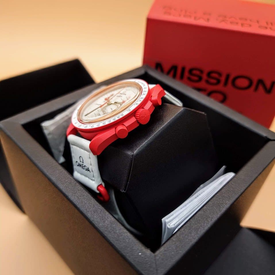 Swatch Moonswatch – Ref. SO33R100, Gut – Bild 2/21