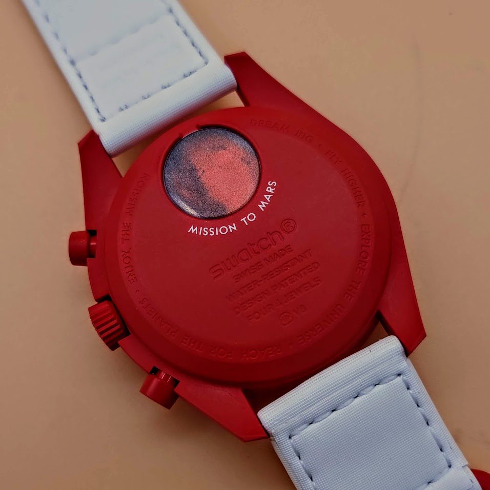 Swatch Moonswatch – Ref. SO33R100, Gut – 15/21