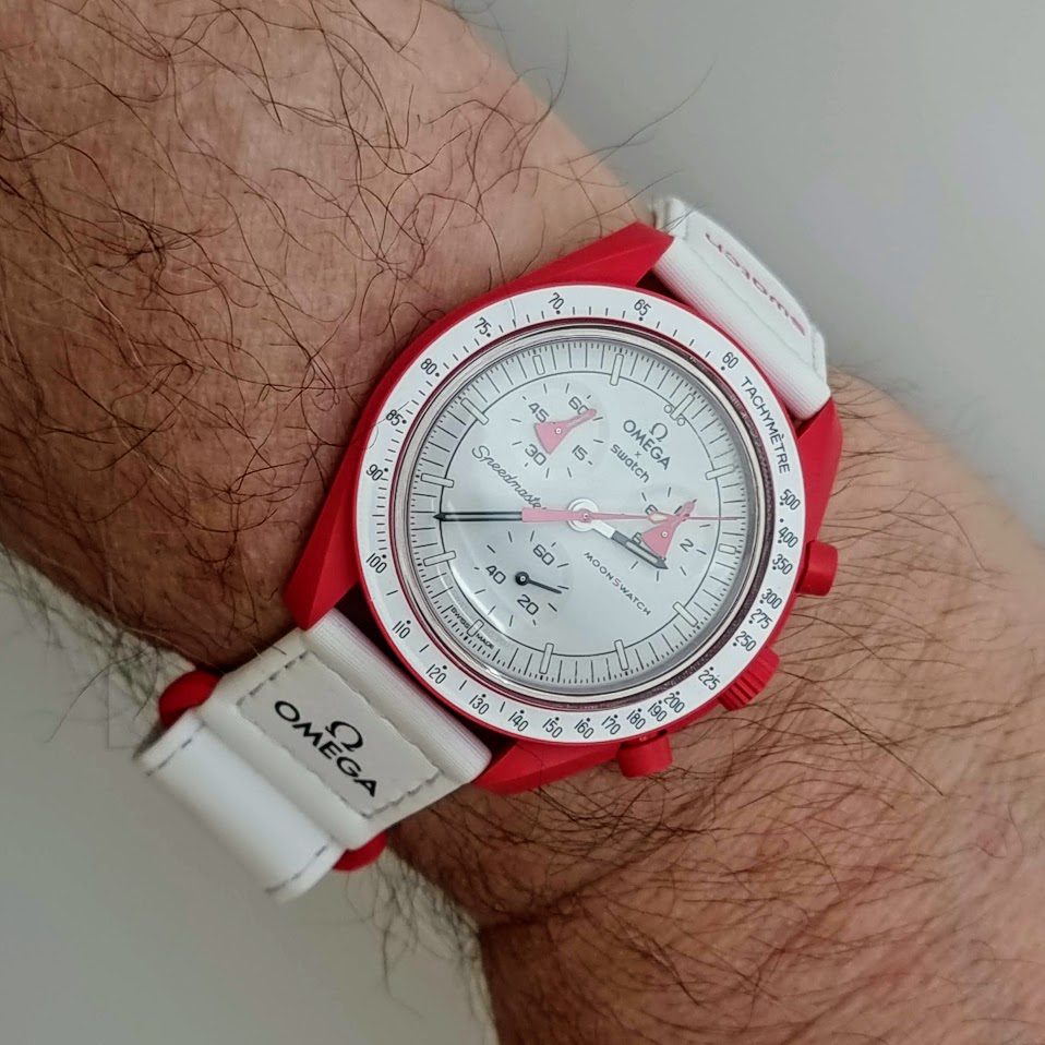 Swatch Moonswatch – Ref. SO33R100, Gut – 19/21