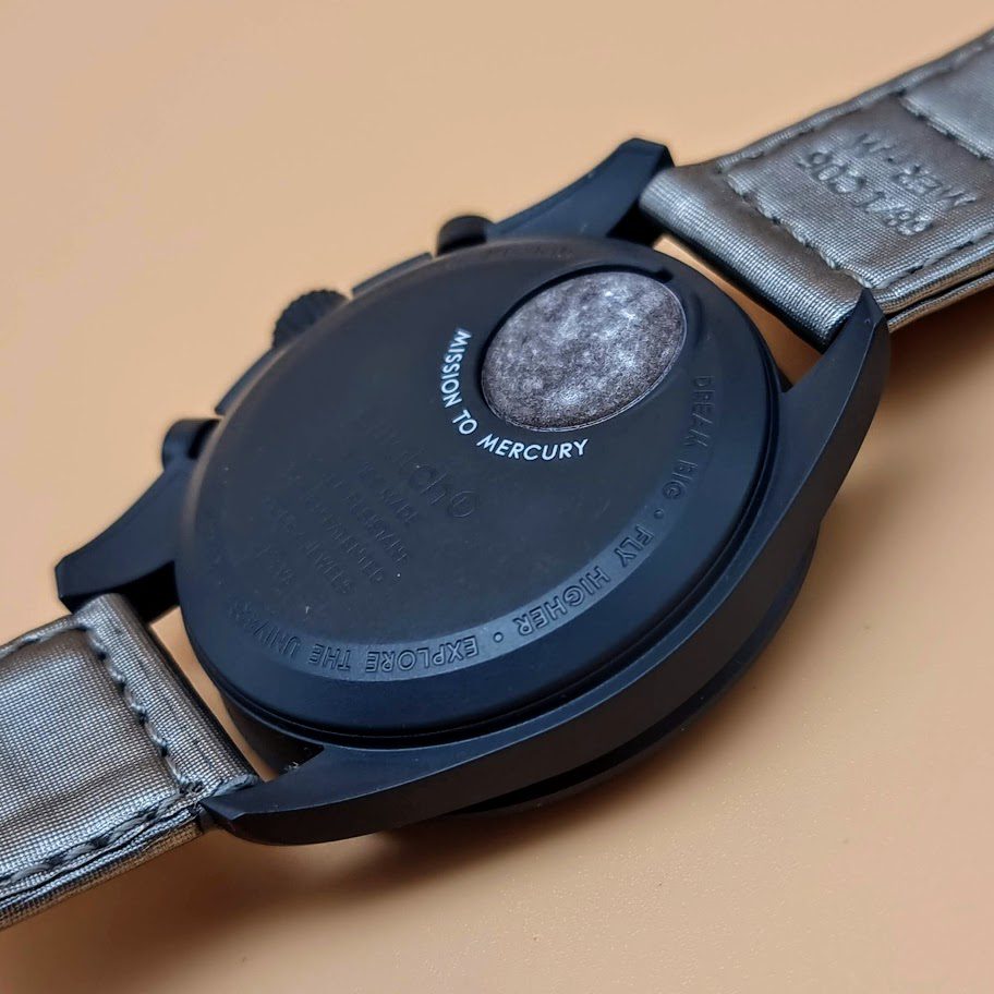 Swatch Moonswatch – Ref. SO33A100, Gut – 9/19