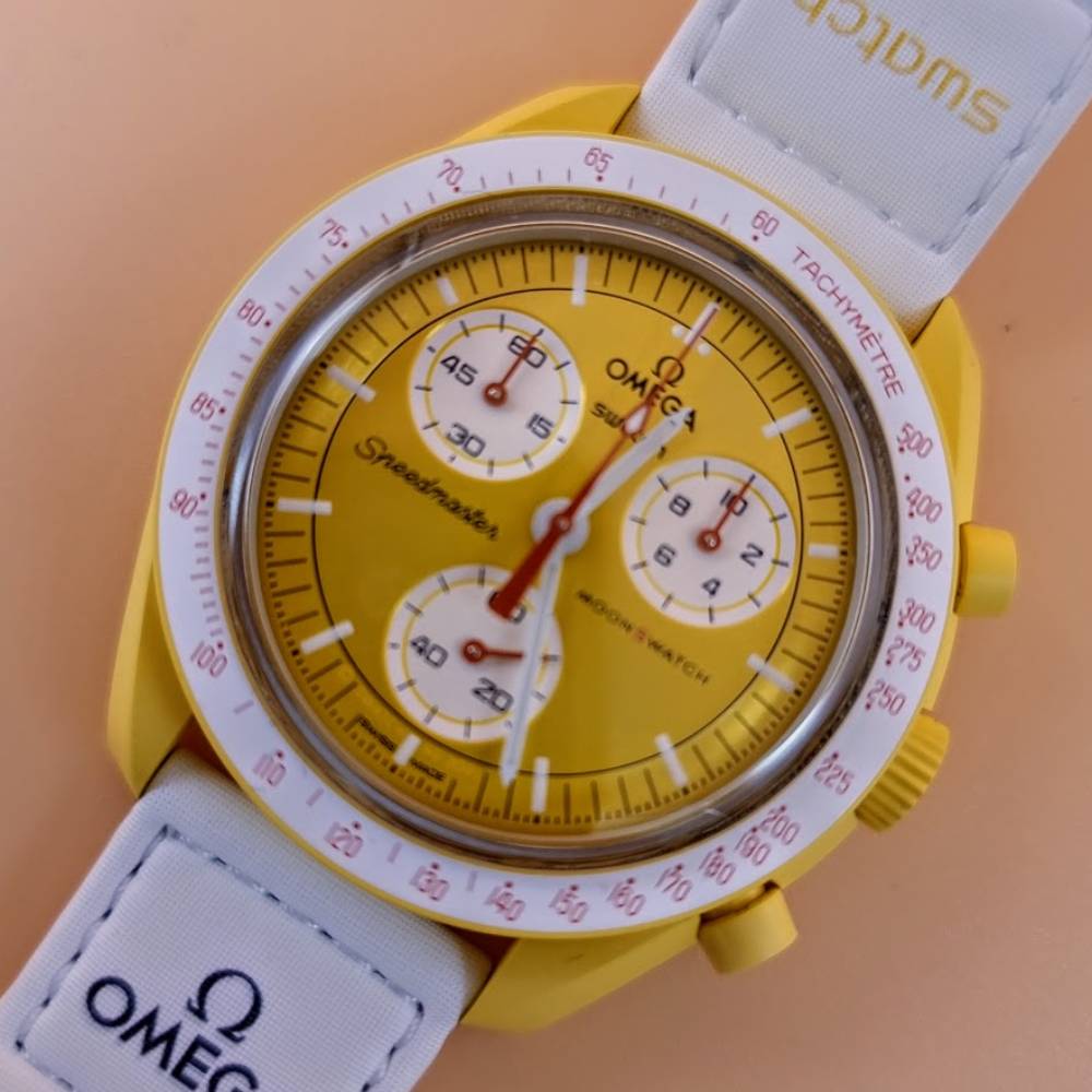 Swatch Moonswatch – Ref. SO33J100, Gut – 1/17
