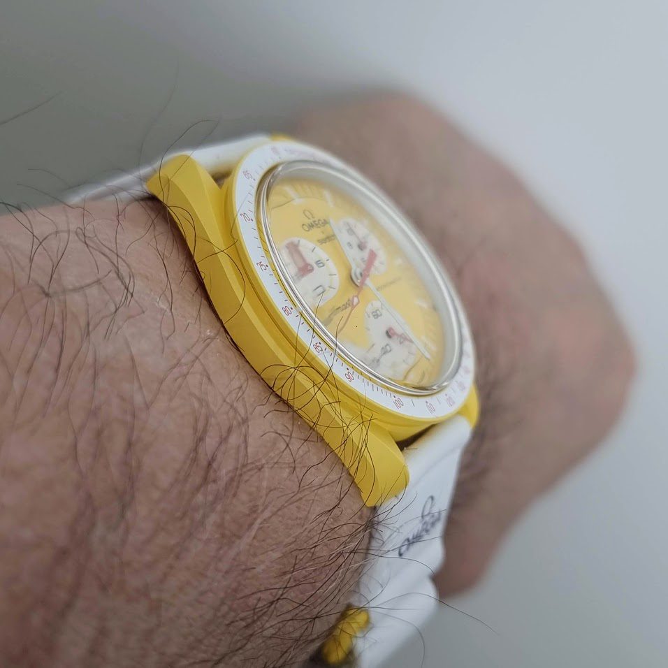 Swatch Moonswatch – Ref. SO33J100, Gut – 9/17