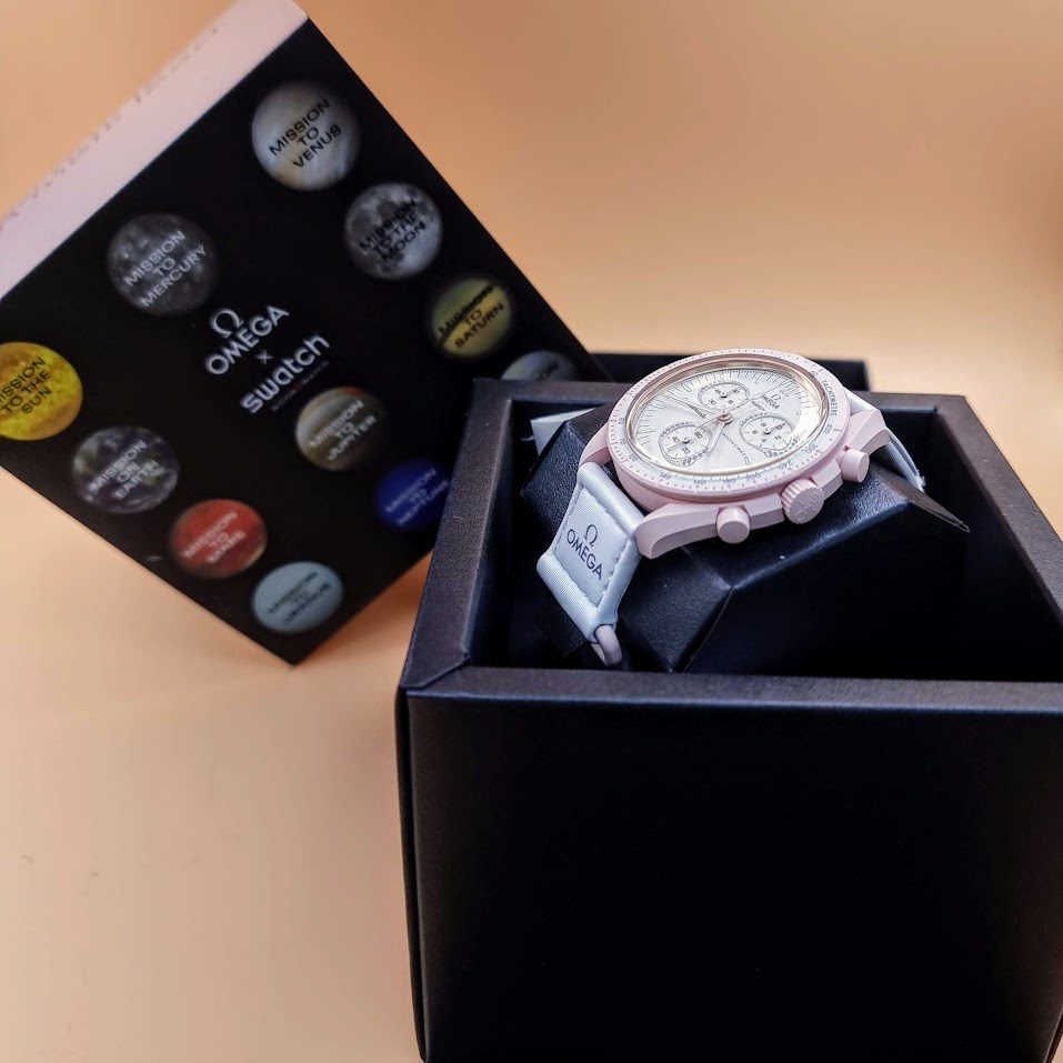Swatch Moonswatch – Ref. SO33P100, Gut – 4/17