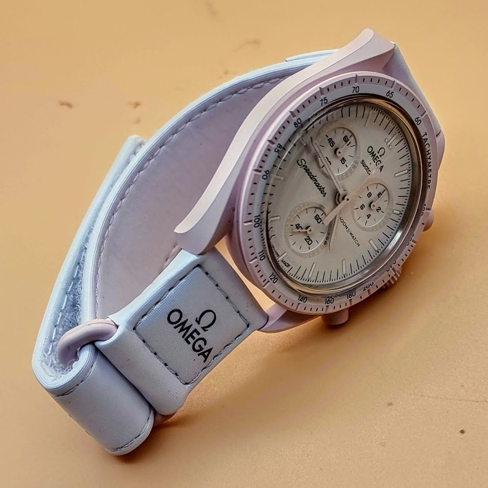 Swatch Moonswatch – Ref. SO33P100, Gut – 10/17