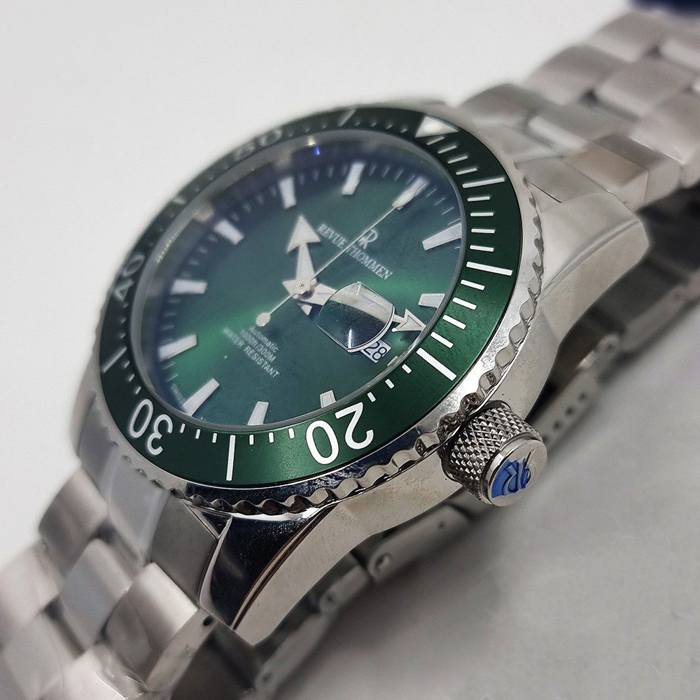 Revue Thommen Airspeed – Ref. 17030.2134, Gut – 8/21