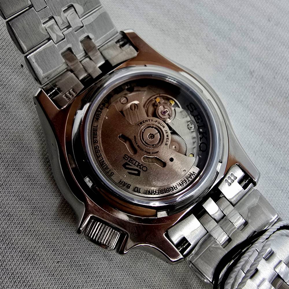 Seiko 5 Sports – Ref. SSK035K1, Gut – 13/18