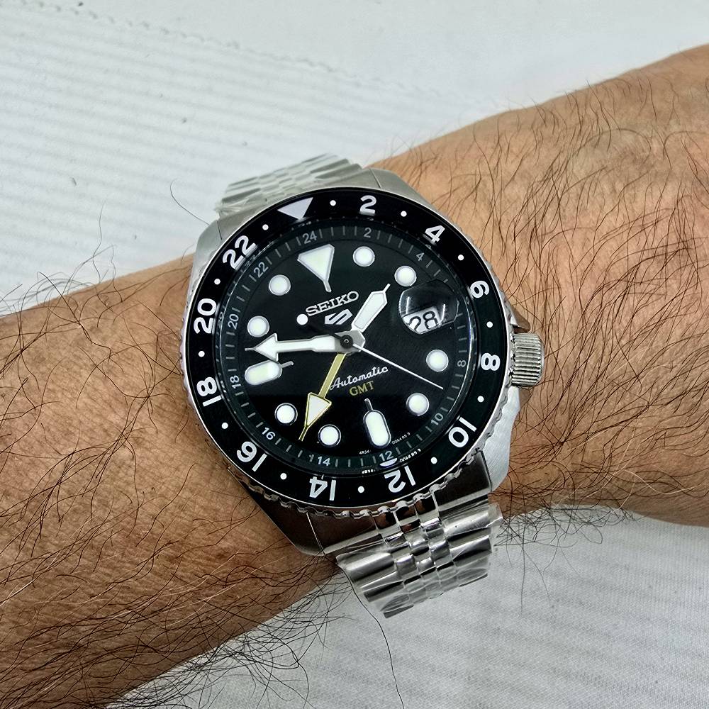 Seiko 5 Sports – Ref. SSK035K1, Gut – 16/18