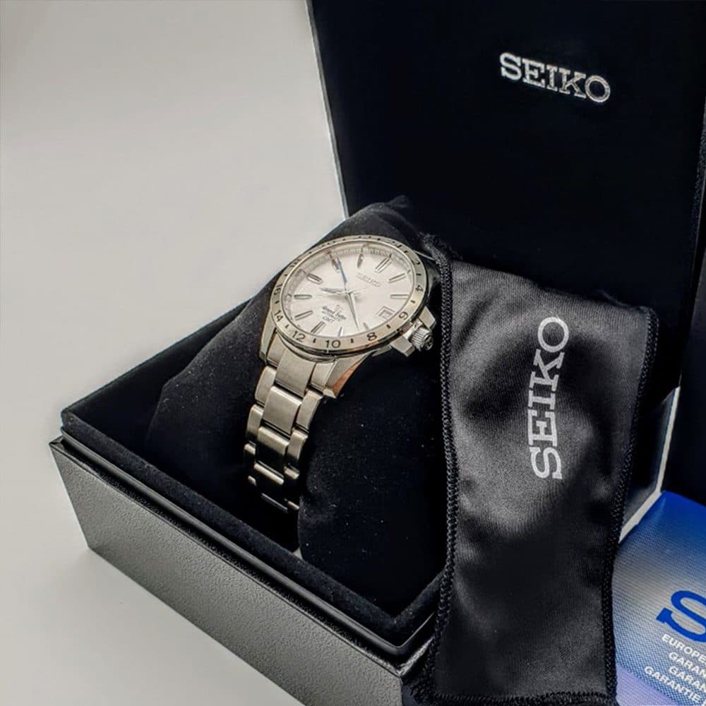 Grand Seiko Sport Collection GMT – Ref. SBGM025, Gut – Bild 2/16