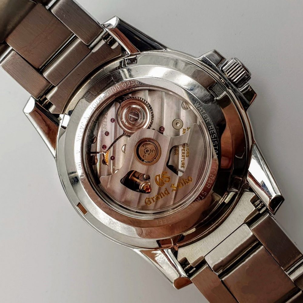 Grand Seiko Sport Collection GMT – Ref. SBGM025, Gut – 11/16